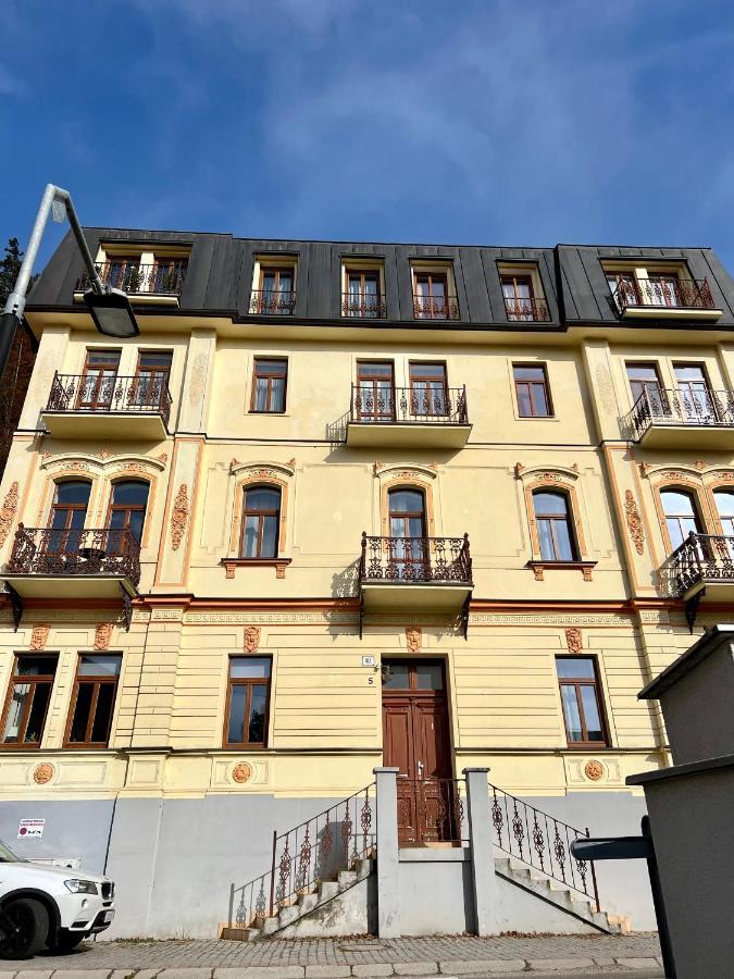 Artelier - Trencianske Teplice Leilighet Eksteriør bilde